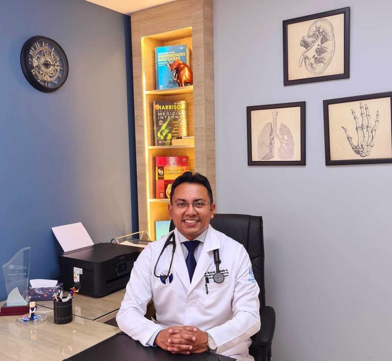 Photo 1 - Edificio Fortune Plaza, Torre Alemania, Calle Alemania y Eloy Alfaro, entrada por la Avenida Alemania frente a Farmacia Medicity, Piso Mezanine, Quito