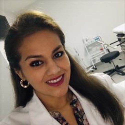 Karina León Ponce, Ginecólogo Obstetra en Guayaquil | Agenda una cita online