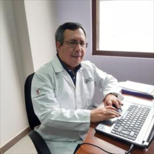Marco Vinicio Segarra Escandon, Especialista en Medicina Familiar en Cayambe | Agenda una cita online
