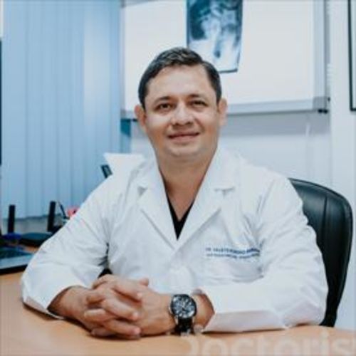 Fausto Moreno Briones, Médico Internista en Guayaquil | Agenda una cita online