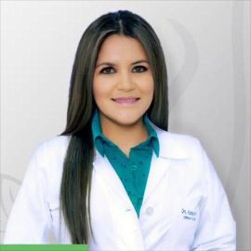 Karina Elizabeth Bravo Cañar, Dermatólogo en Quito | Agenda una cita online