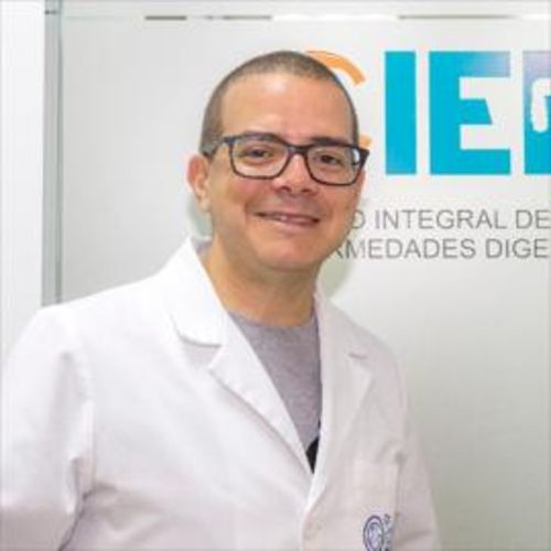 Jose David Guzman Guzman, Gastroenterólogo en Quito | Agenda una cita online