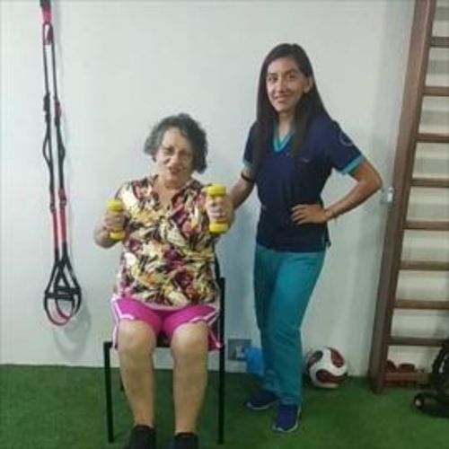 Carolina Dueñas Llumipanta, Fisioterapeuta en Quito | Agenda una cita online
