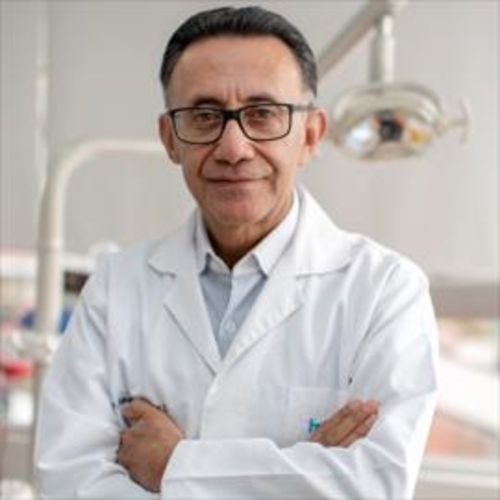 Eduardo Flores Correa, Dentista en Quito | Agenda una cita online