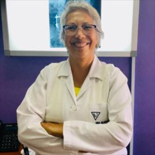 Monserrat Pavón Levoyer, Ortopedista y Traumatólogo en Quito | Agenda una cita online
