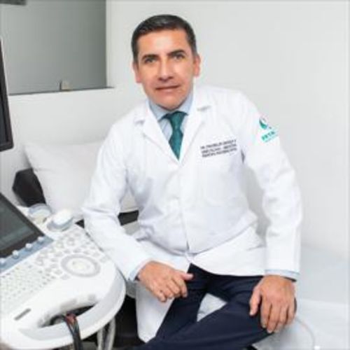Franklin Alexis Ortega Villacís, Ginecólogo Obstetra en Quito | Agenda una cita online