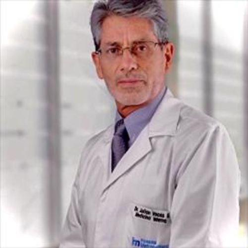 Julian Vacas Salazar, Médico Internista en Quito | Agenda una cita online