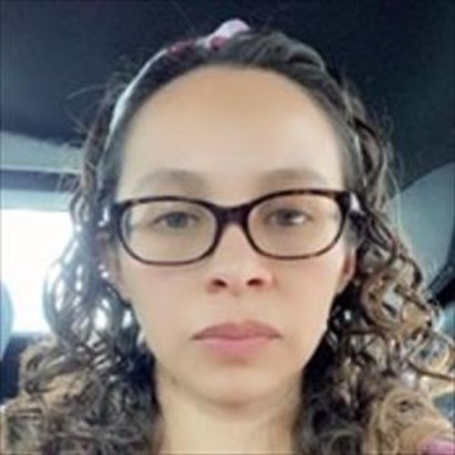 Verónica Maribel Fiallos Peña, Odontólogo en Quito | Agenda una cita online