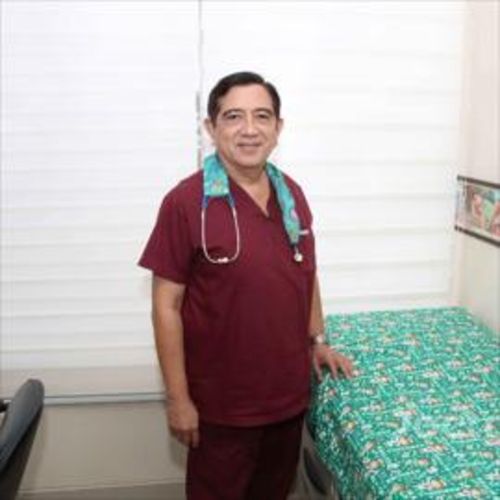 Galo Reyes García, Pediatra en Guayaquil | Agenda una cita online