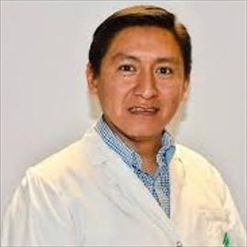 Hugo Dario Guamán Arcos, Cirujano Cardiovascular y Toracico en Quito | Agenda una cita online
