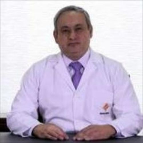 Fausto René Cabrera Peñaherrera, Ginecólogo Obstetra en Quito | Agenda una cita online