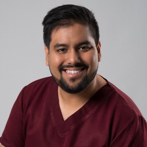 Dr. John Farfán R, Médico Deportólogo en Manta | Agenda una cita online