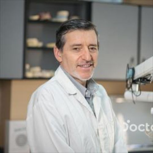 Rafael Antonio Vintimilla Acosta, Odontólogo en Cuenca | Agenda una cita online