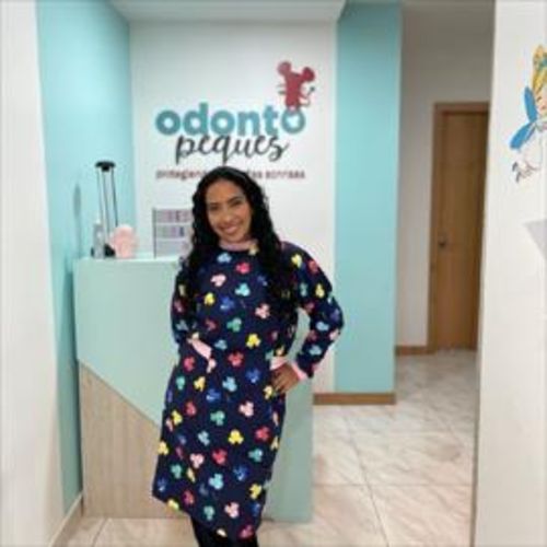 Ariana Celi Moreno, Odontopediatra en Quito | Agenda una cita online