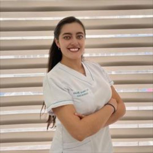 Denisse Mabel Rivera Chávez, Odontólogo en Quito | Agenda una cita online