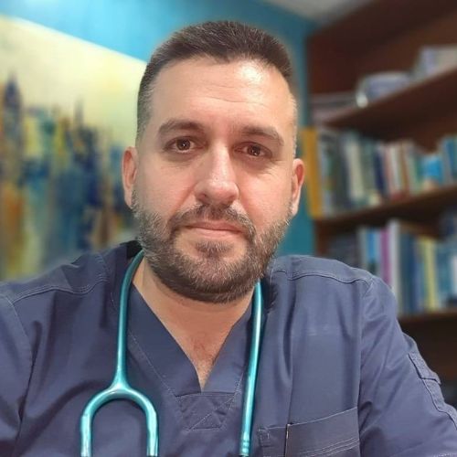 Gabriel Larrea Portilla, Pediatra en Quito | Agenda una cita online