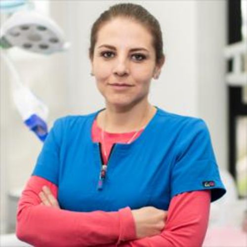 Ximena Alexandra Sánchez Paz, Odontólogo en Quito | Agenda una cita online