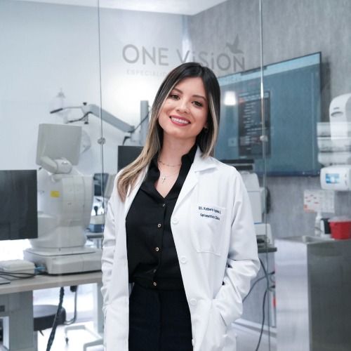 Dra. Katherin Aguinda, Optometrista en Quito | Agenda una cita online