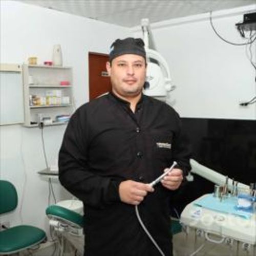 Pedro Loor Crespo, Odontólogo en Guayaquil | Agenda una cita online