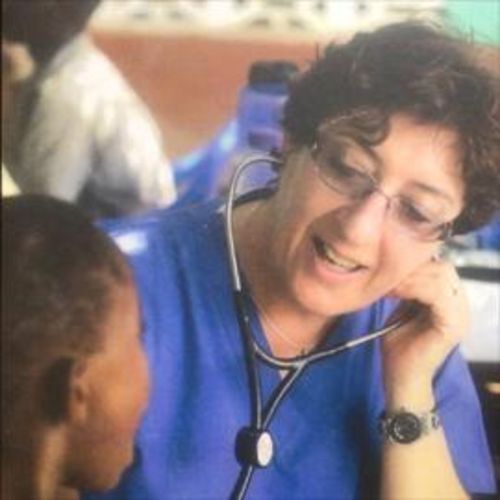 Susana Alvear Durán, Especialista en Medicina Familiar en Quito | Agenda una cita online