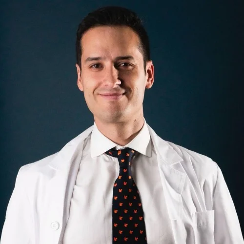 Dr. Sebastián Vázquez, Traumatólogo sub-especialista en hombro, vía Fellowship en Europa en Quito | Agenda una cita online Dr. Sebastián Vázquez, Traumatólogo sub-especialista en hombro, vía Fellowship en Europa en Quito | Agenda una cita online