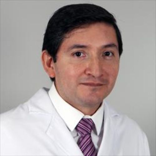 Carlos Alberto Cajas Ipiales, Ortopedista y Traumatólogo en Quito | Agenda una cita online