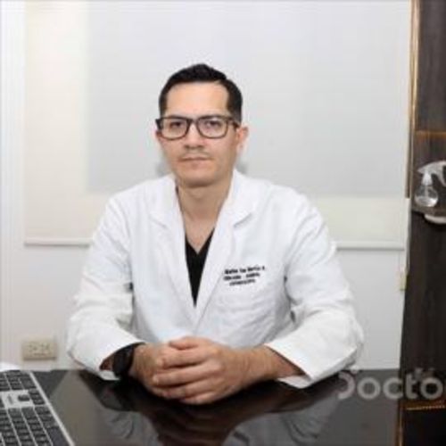 Marlon San Martín Riera, Cirujano General en Guayaquil | Agenda una cita online