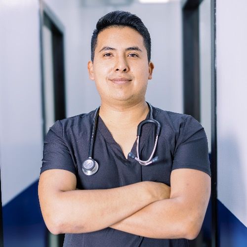 Dr. Marcelo David Rueda Díaz, Médico General en Quito | Agenda una cita online