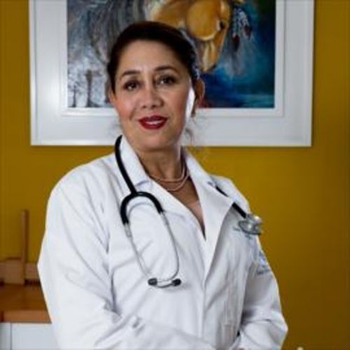 Margarita Pazmiño, Médico Internista en Quito | Agenda una cita online