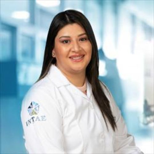 Delia Carrasco Uruchima, Ortopedista y Traumatólogo en Quito | Agenda una cita online