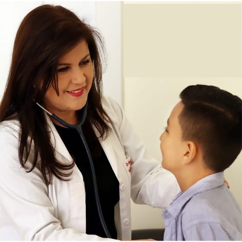 Ángela Cabrera, Pediatra en Quito | Agenda una cita online