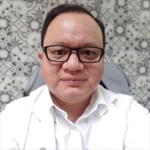 Angel Ambuludí C., Médico Internista en Latacunga | Agenda una cita online