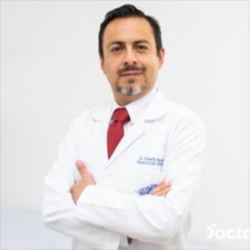 Roberto Luis Aguirre Capelo, Ortopedista y Traumatólogo en Quito | Agenda una cita online