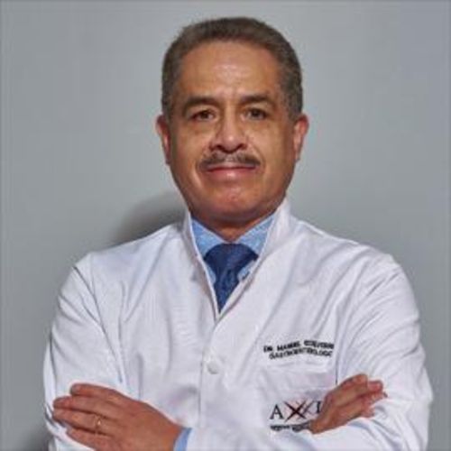Manuel Echeverría Córdova, Gastroenterólogo en Quito | Agenda una cita online