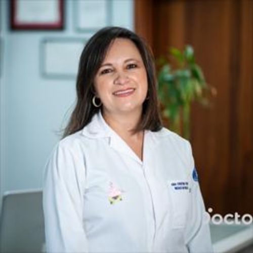 Ana Cristina Tinoco Ochoa, Nutricionista en Cuenca | Agenda una cita online