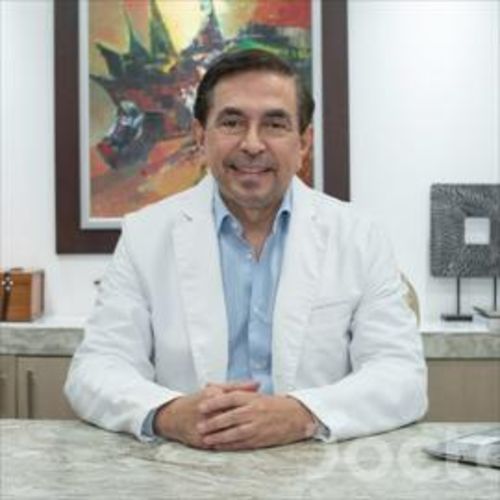 Hugo Behr Zea, Ginecólogo Obstetra en Guayaquil | Agenda una cita online