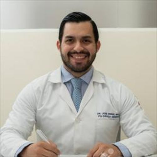 Jose Danel Nuñez, Gastroenterólogo en Guayaquil | Agenda una cita online
