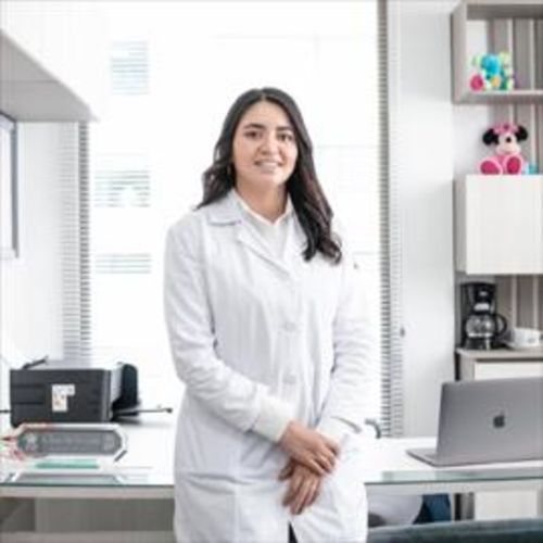 Alexandra Natali Palacios Legarda, Nefrólogo Pediatra en Cuenca | Agenda una cita online