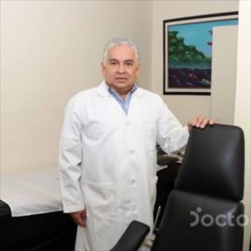 Ulbio Alcívar Molina, Otorrinolaringólogo en Guayaquil | Agenda una cita online