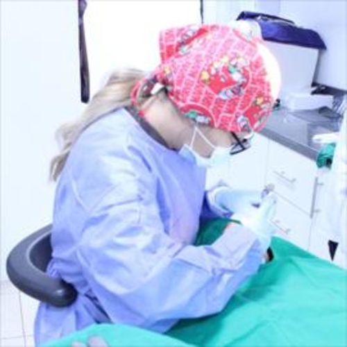 Estefania Nathalie Molineros Yagual, Odontólogo en Guayaquil | Agenda una cita online