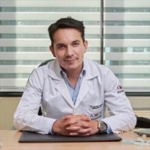 Harvey Esteban Pazmiño Villacreses, Dermatólogo en Quito | Agenda una cita online