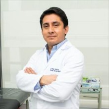 Santiago Davila Bedoya, Gastroenterólogo en Quito | Agenda una cita online