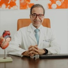 Roberto David Lecaro Zambrano, Cardiólogo en Guayaquil | Agenda una cita online