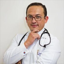 Carlos Javier Nieto Ramos, Médico Internista en Quito | Agenda una cita online