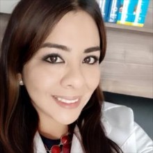 Natalia León Calle, Dermatólogo en Cuenca | Agenda una cita online