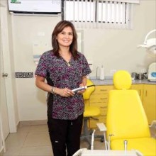 Licette Quirola Larco, Ortodoncista en Guayaquil | Agenda una cita online