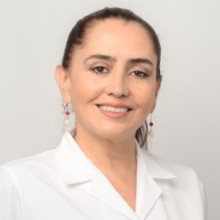 Alicia Yépez, Odontólogo en Quito | Agenda una cita online