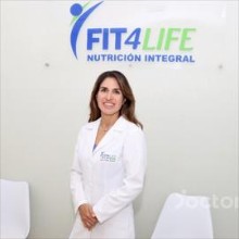 Cristina Estrada González, Nutricionista en Guayaquil | Agenda una cita online