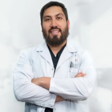 Dr. Ronnald Mantilla, Traumatólogo Subespecialista en Rodilla, Artroscopia, Cadera y Deportología en Quito | Agenda una cita online