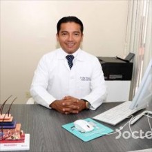 Hugo Domínguez Menoscal, Dermatólogo en Guayaquil | Agenda una cita online